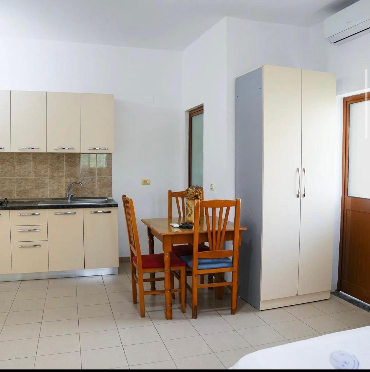 Hotel Kaci Velipojë Exteriér fotografie